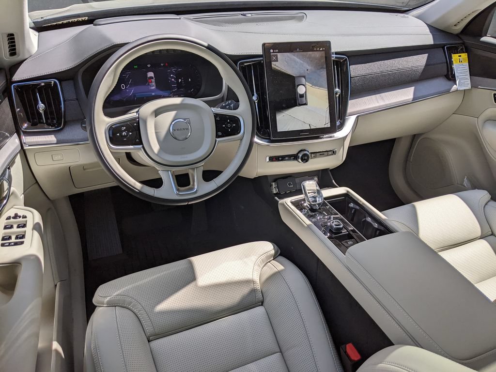 New 2026 Volvo XC90 B6 Ultra w/ Protection Package Premier AWD/4WD image 12