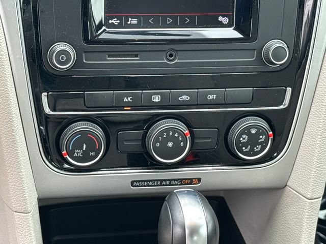 Used 2018 Volkswagen Passat 2.0T S w/ Driver Assistance Package FWD image 18