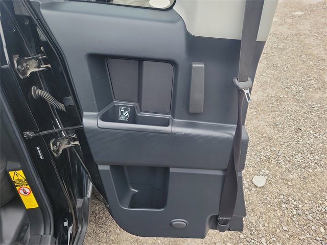 Used 2014 Toyota FJ Cruiser 4WD image 15