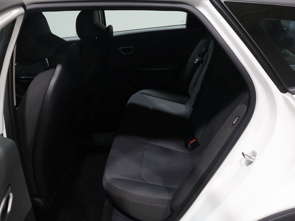 Used 2025 Kia K4 LXS image 18