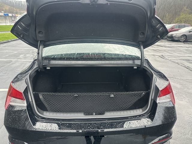 Used 2021 Hyundai Elantra SEL image 22