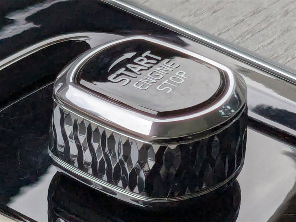 Certified 2023 Volvo XC60 B6 Ultimate image 40