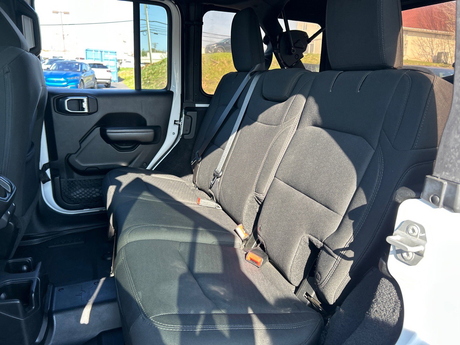 Used 2018 Jeep Wrangler Unlimited Sport S image 9