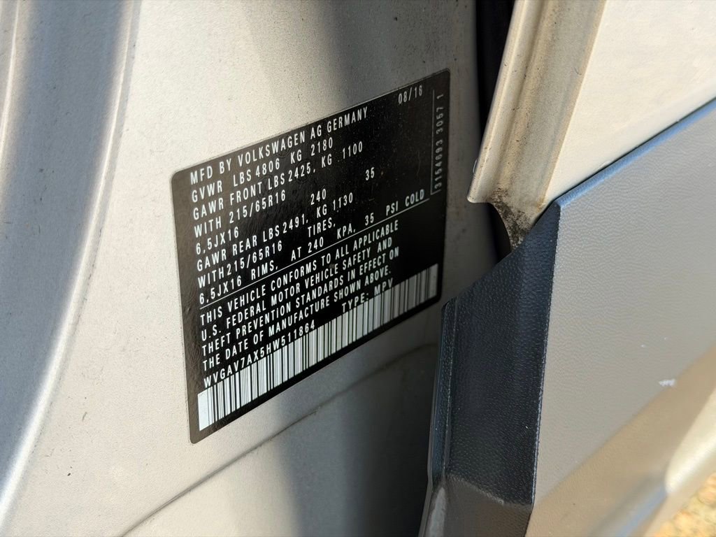 Used 2017 Volkswagen Tiguan S image 21