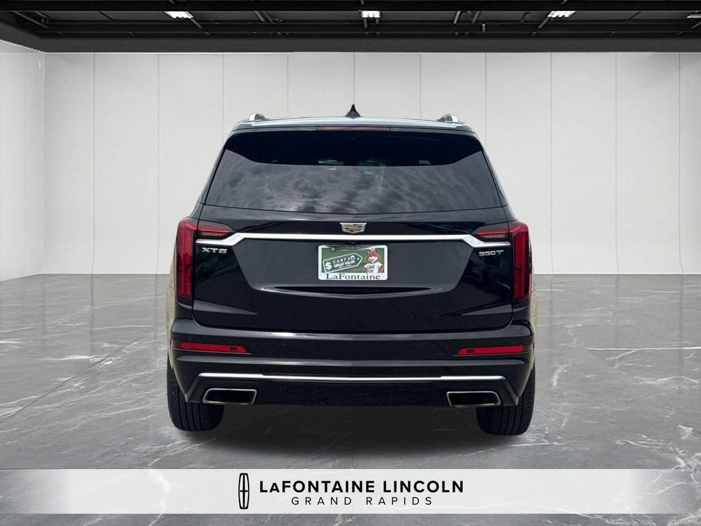 Used 2021 Cadillac XT6 Luxury w/ LPO, Floor Liner Package FWD image 4