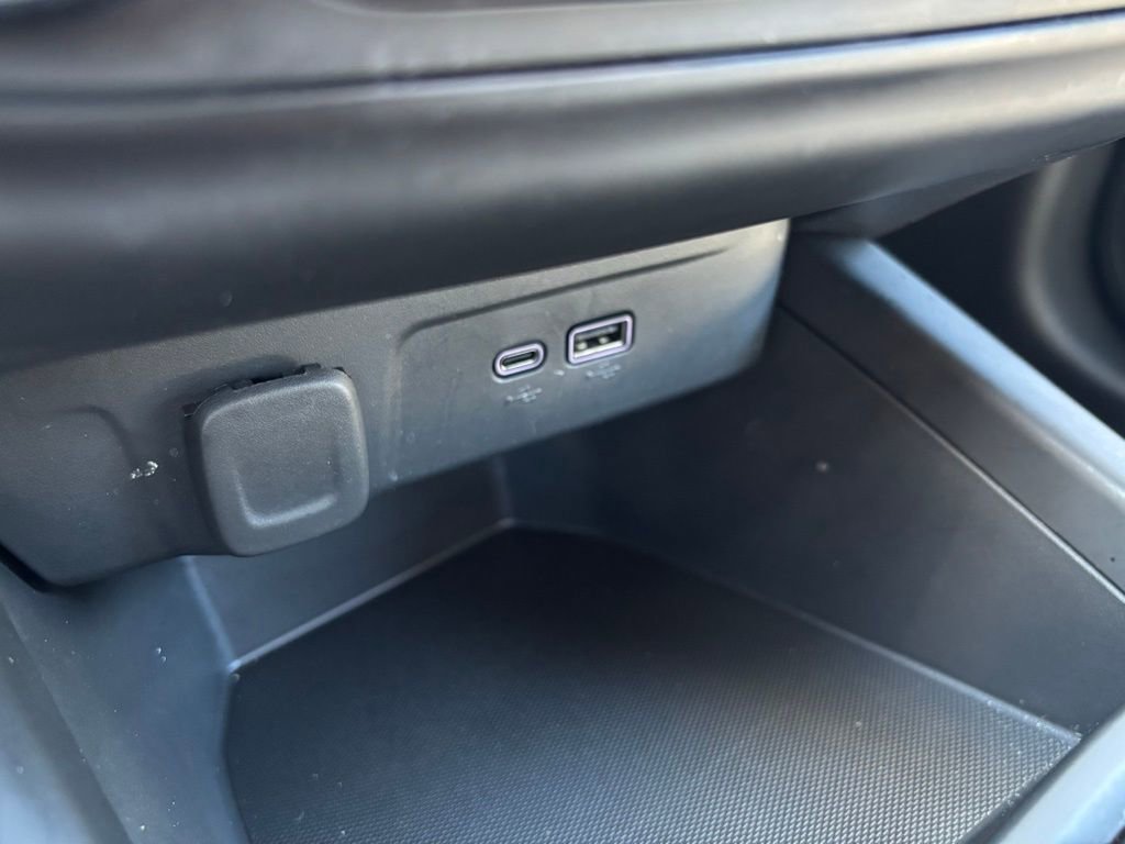 Used 2024 Chevrolet Trax RS w/ Driver Confidence Package image 24