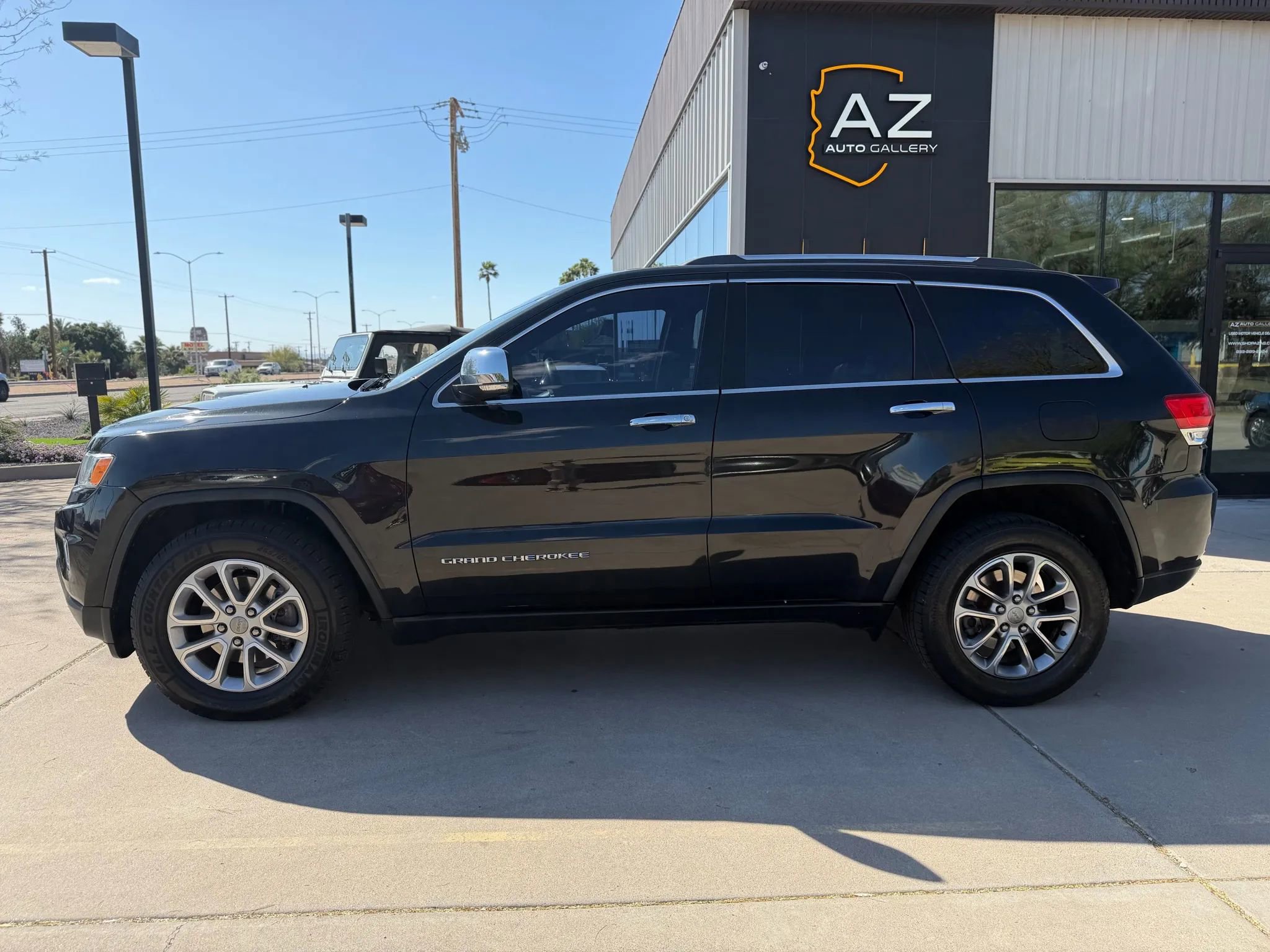 Used 2015 Jeep Grand Cherokee Limited image 4