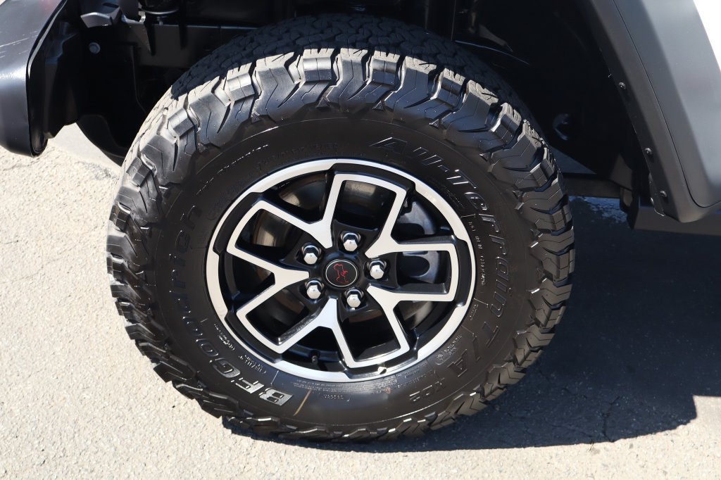 Certified 2025 Jeep Wrangler Unlimited Rubicon AWD/4WD image 14