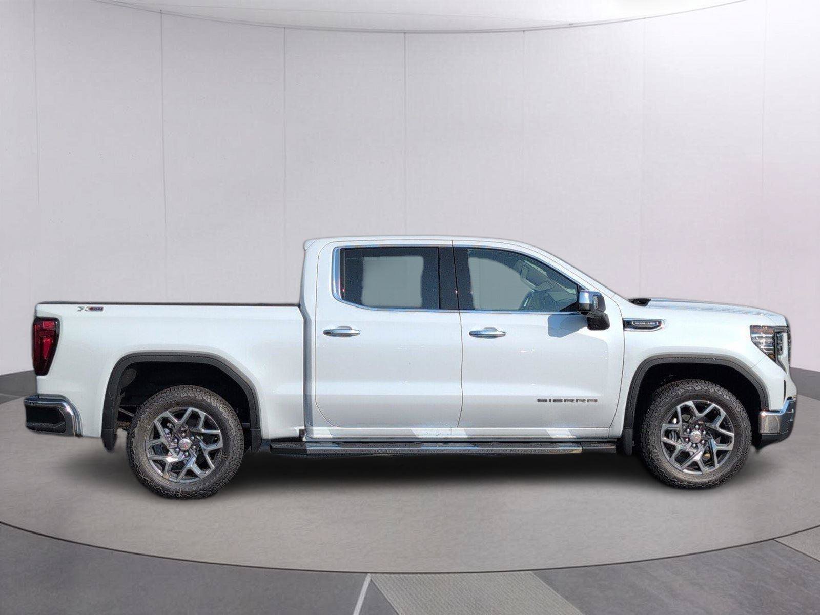 New 2026 GMC Sierra 1500 SLT w/ SLT Premium Plus Package AWD/4WD image 7