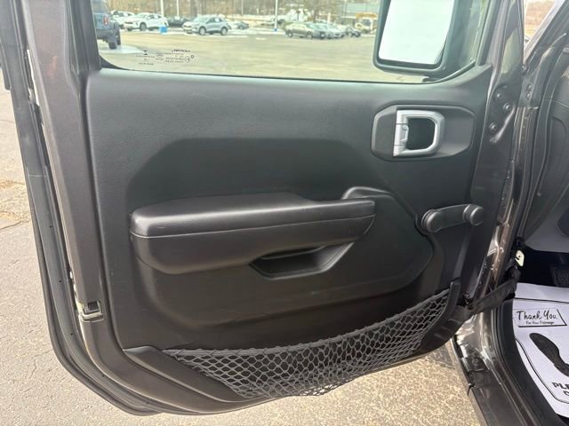 Used 2019 Jeep Wrangler Sport image 19
