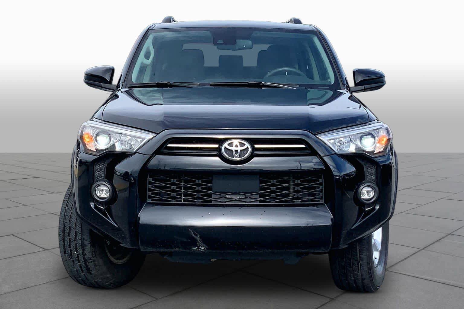 Used 2022 Toyota 4Runner SR5 RWD image 4