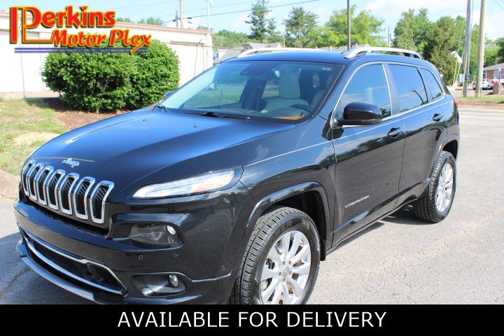 Used 2016 Jeep Cherokee Overland w/ Technology Group AWD/4WD image 1