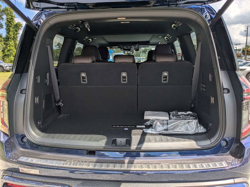 New 2026 Nissan Armada Platinum RWD image 11