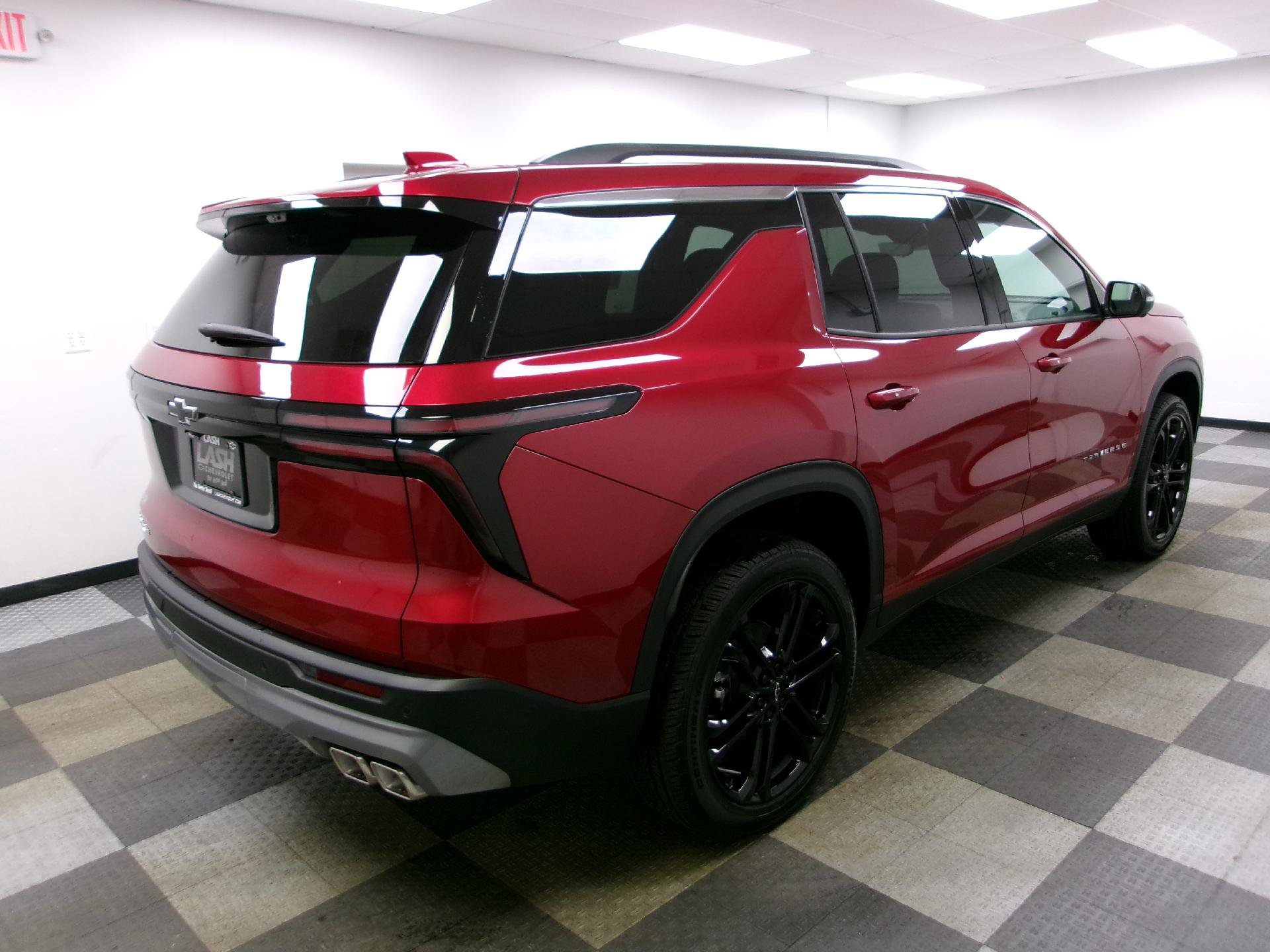 New 2027 Chevrolet Traverse LT w/ Driver Confidence Package FWD image 15
