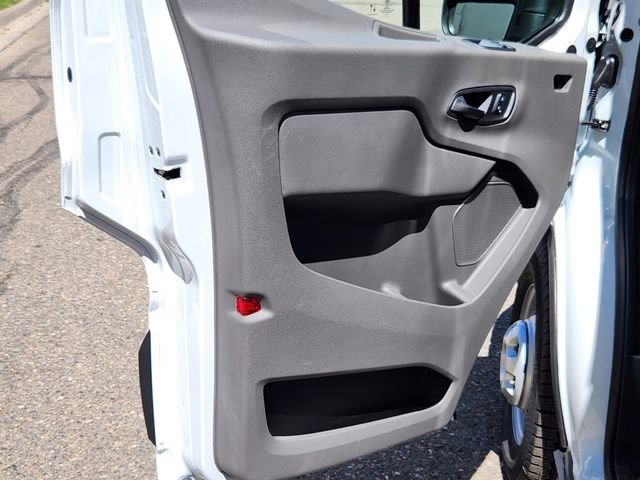 New 2025 Ford Transit 250 148 Medium Roof Extended AWD image 9