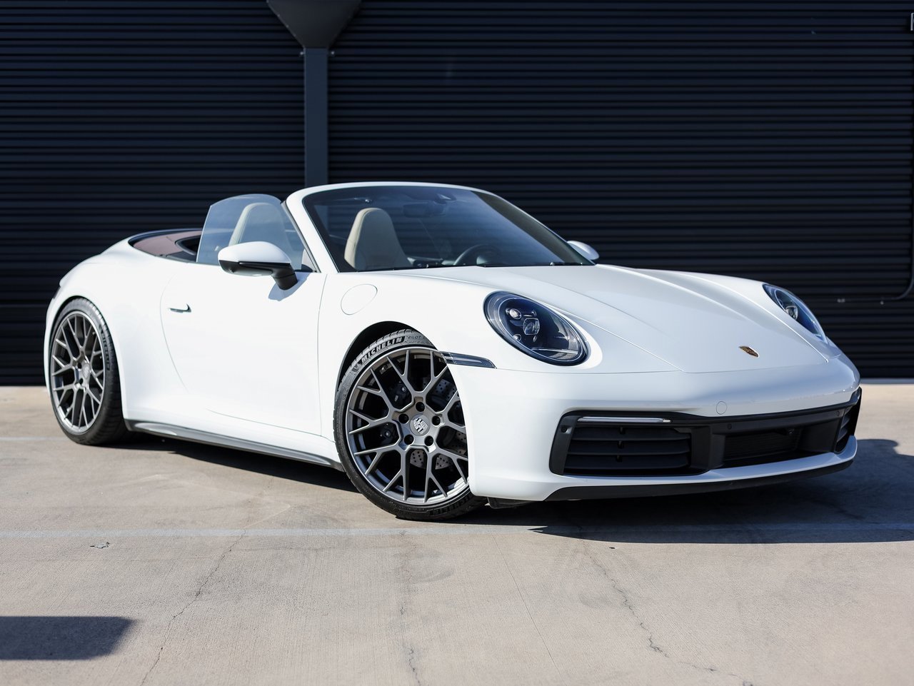 Certified 2022 Porsche 911 Carrera image 9