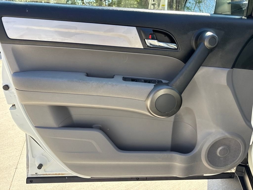 Used 2011 Honda CR-V LX image 14