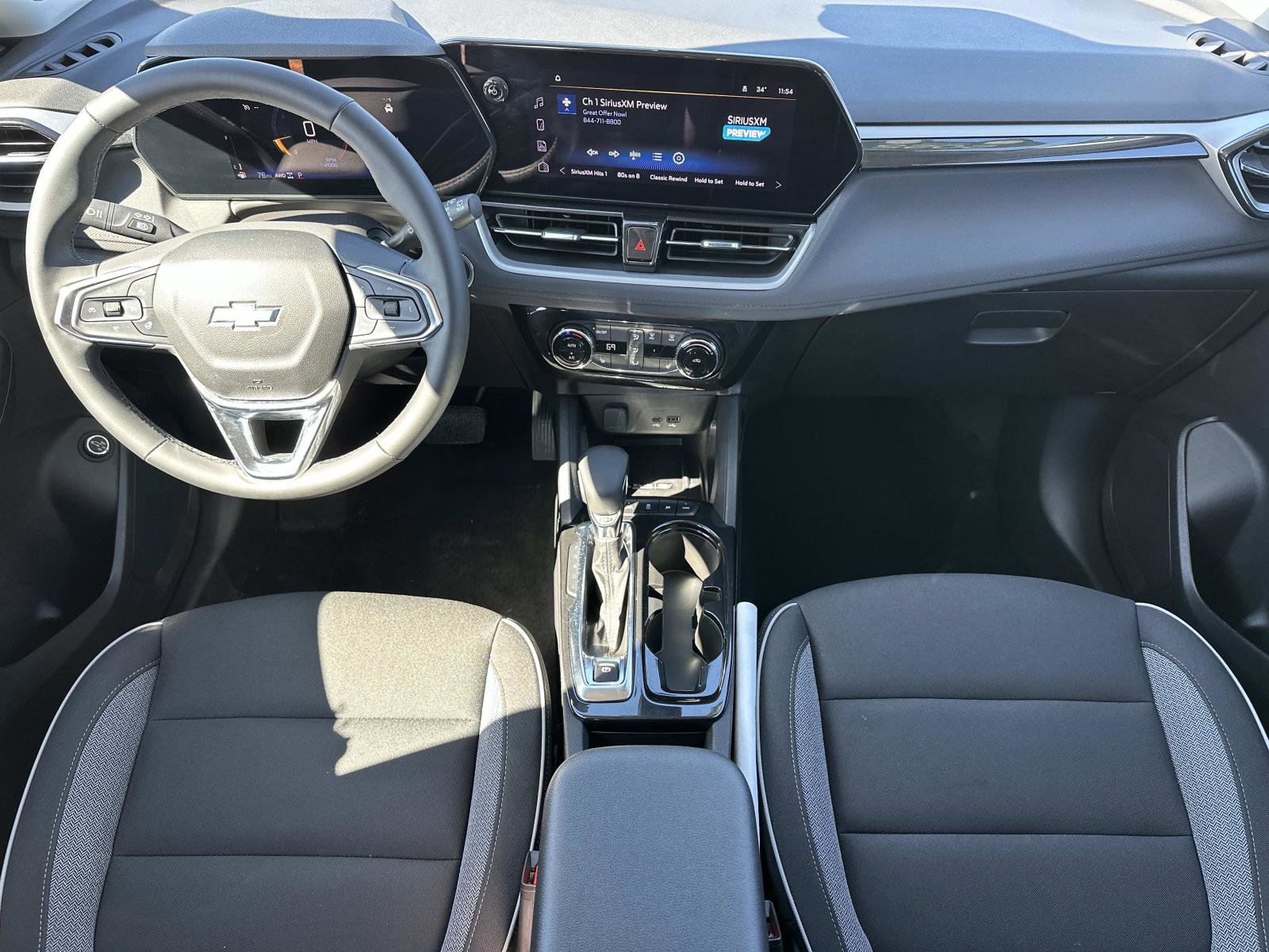 Certified 2025 Chevrolet TrailBlazer LT w/ Convenience Package image 12