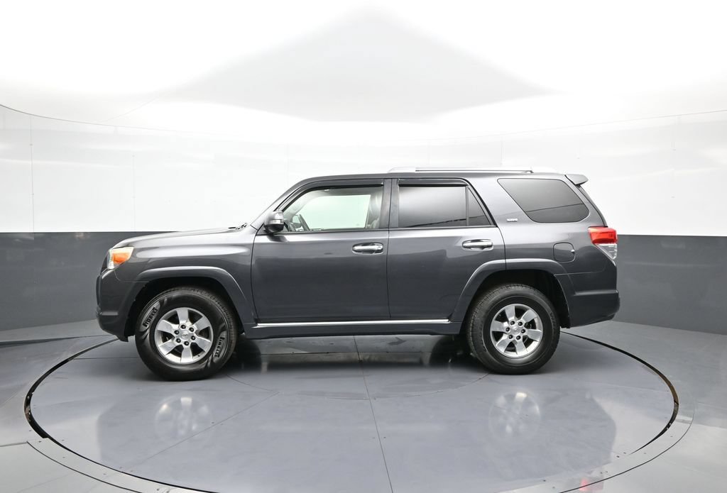 Used 2011 Toyota 4Runner SR5 w/ Premium Pkg w/Leather AWD/4WD image 9