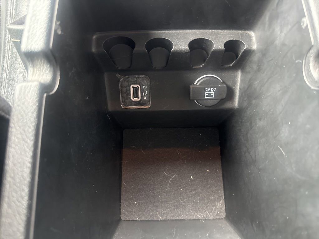 Used 2019 Jeep Cherokee Limited image 20