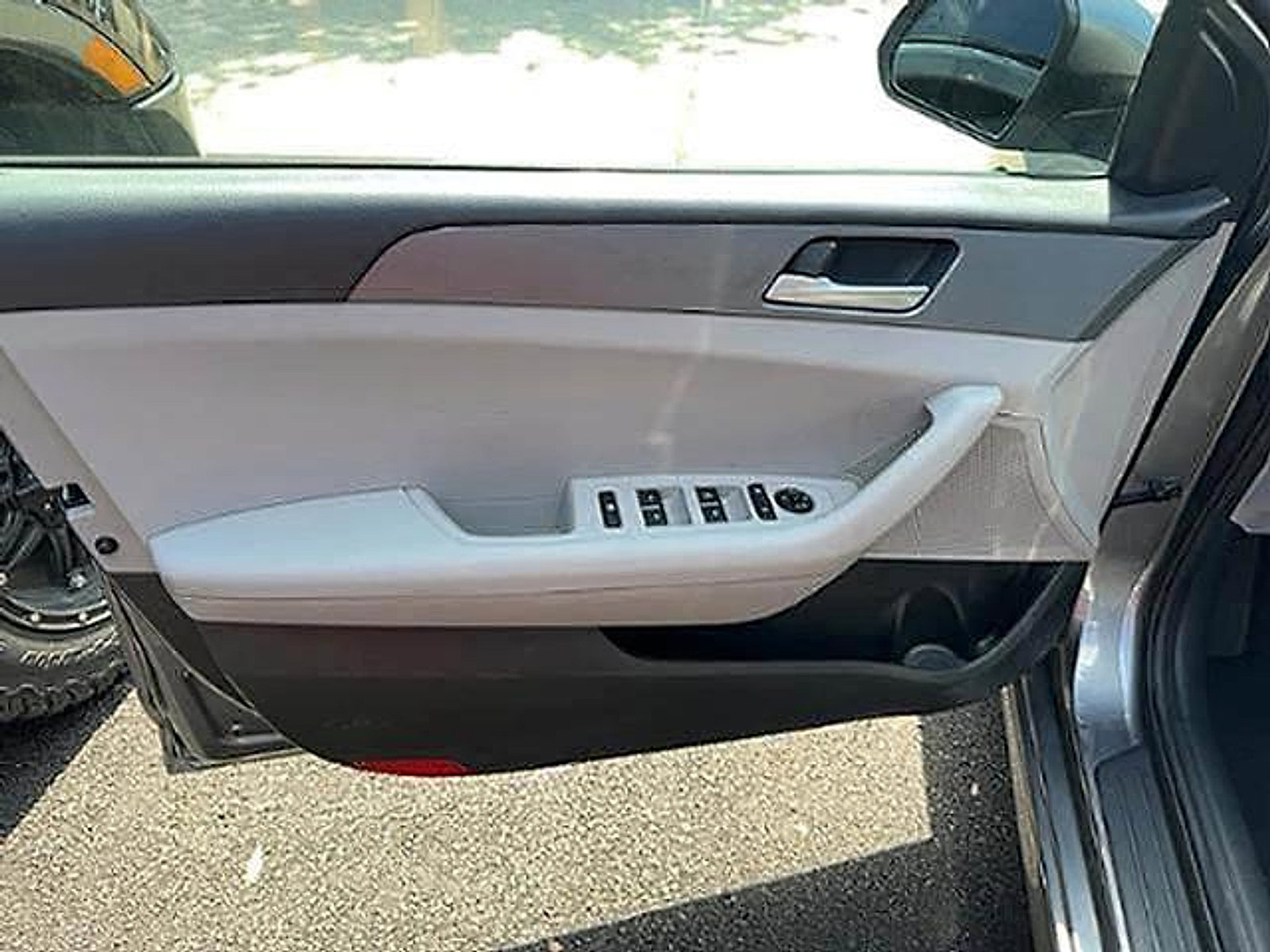 Used 2018 Hyundai Sonata ECO image 11