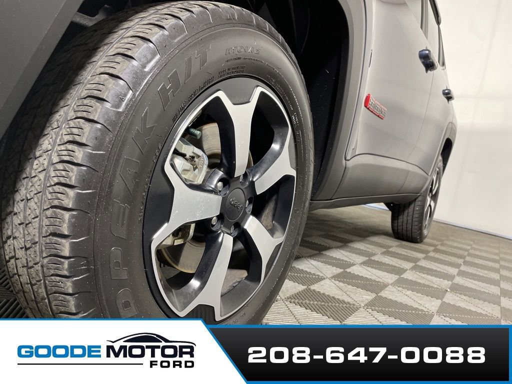 Used 2022 Jeep Renegade Trailhawk image 26