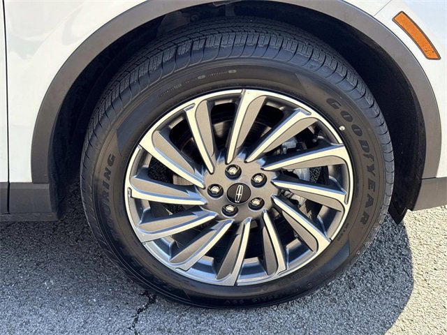 Certified 2023 Lincoln Corsair Reserve image 9