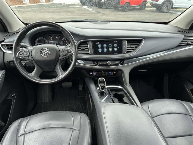 Used 2019 Buick Enclave Essence image 12