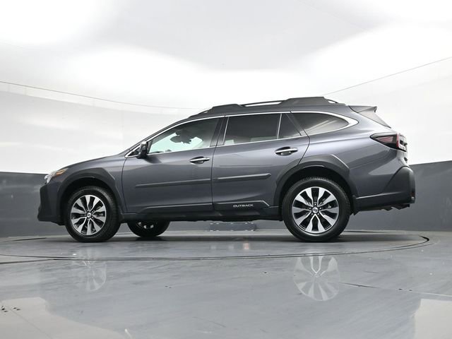 Used 2025 Subaru Outback Touring XT AWD/4WD image 35