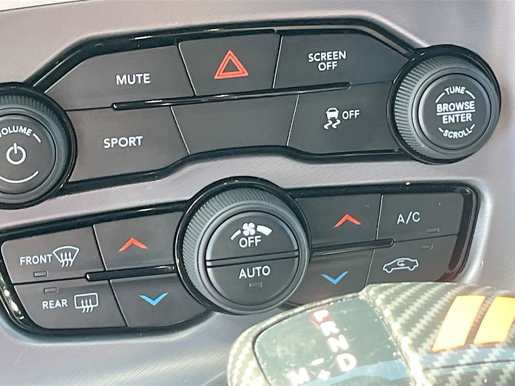 Used 2021 Dodge Challenger SXT RWD image 15