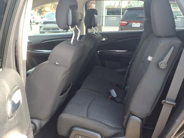 Used 2019 Dodge Journey SE w/ Blacktop Package FWD image 14