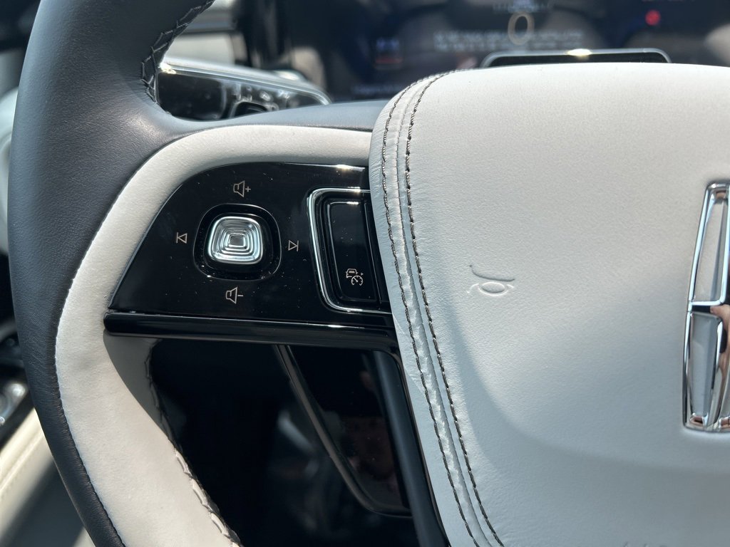 New 2025 Lincoln Aviator Reserve w/ Equipment Group 201A image 24