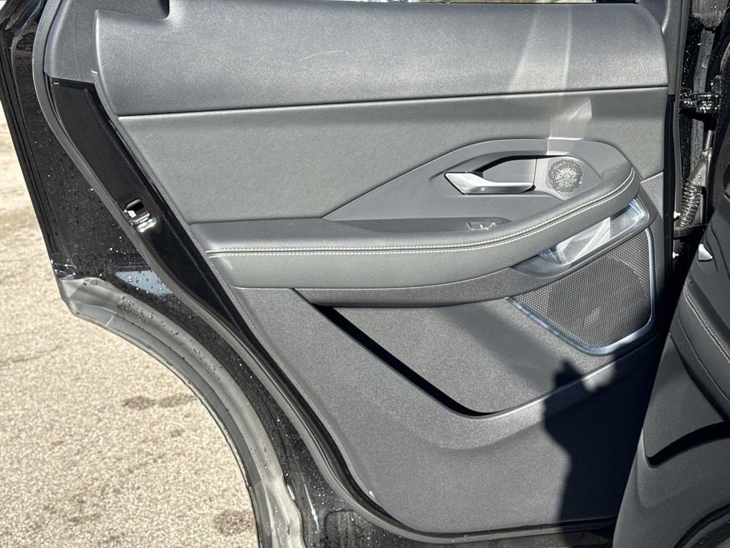 Used 2024 Jaguar E-PACE R-Dynamic SE image 11