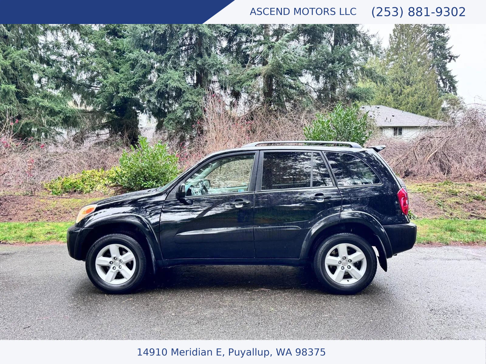 Used 2004 Toyota RAV4 Sport Utility 4D image 2