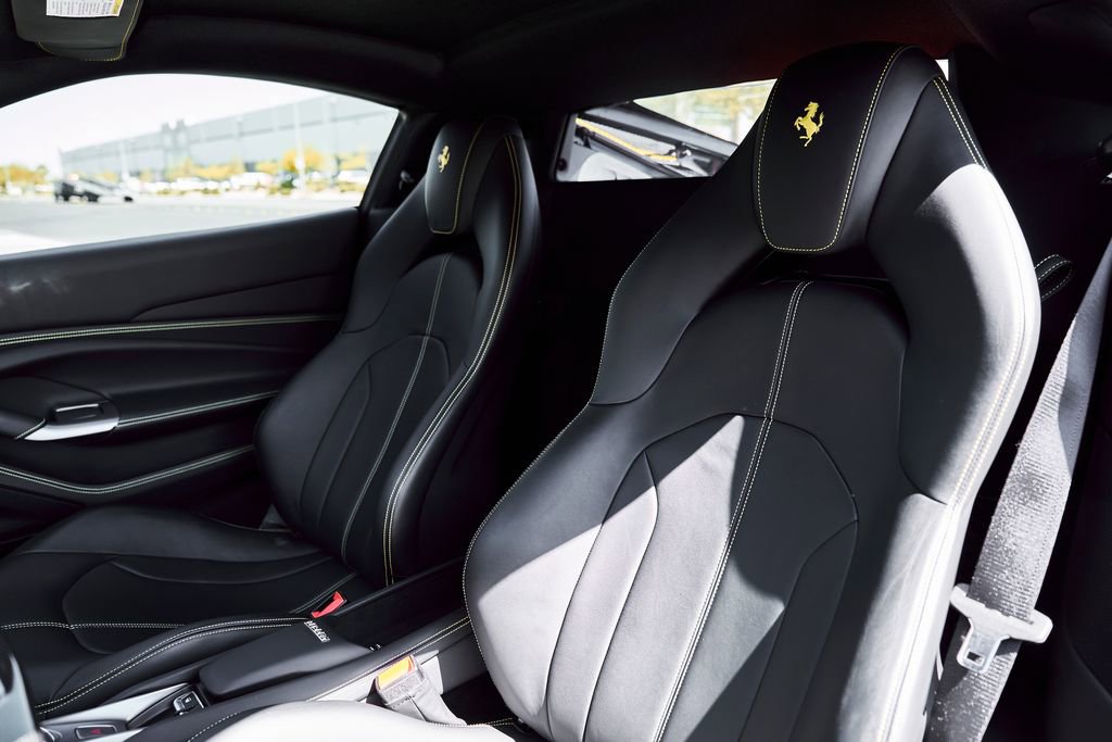 Used 2021 Ferrari F8 Tributo image 50