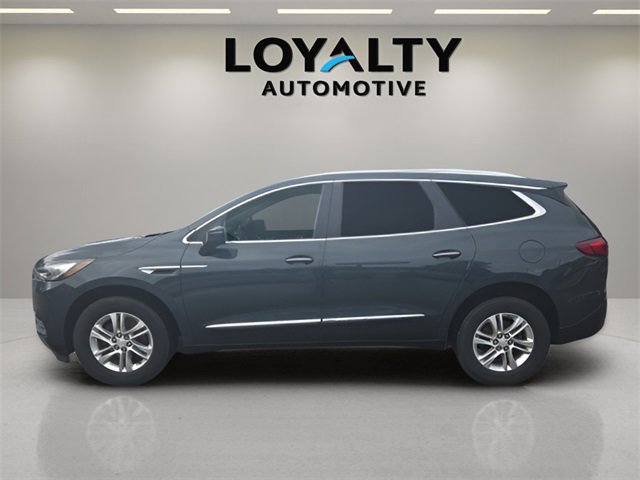 Used 2018 Buick Enclave Essence image 2