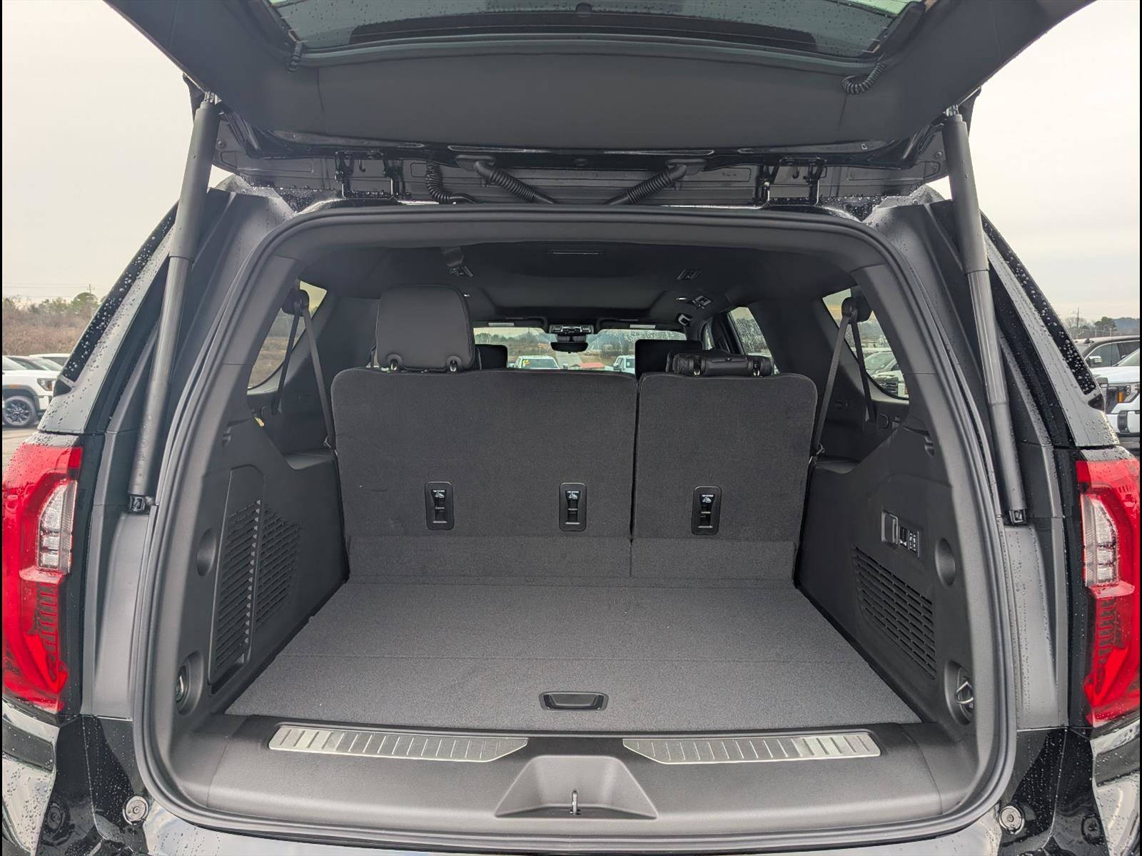 New 2026 GMC Yukon XL Denali w/ Denali Reserve Package image 19