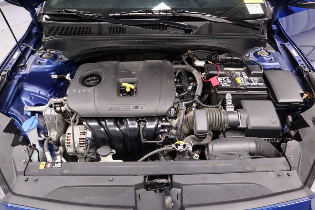 Used 2024 Kia Forte LXS w/ LXS Technology Package FWD image 16