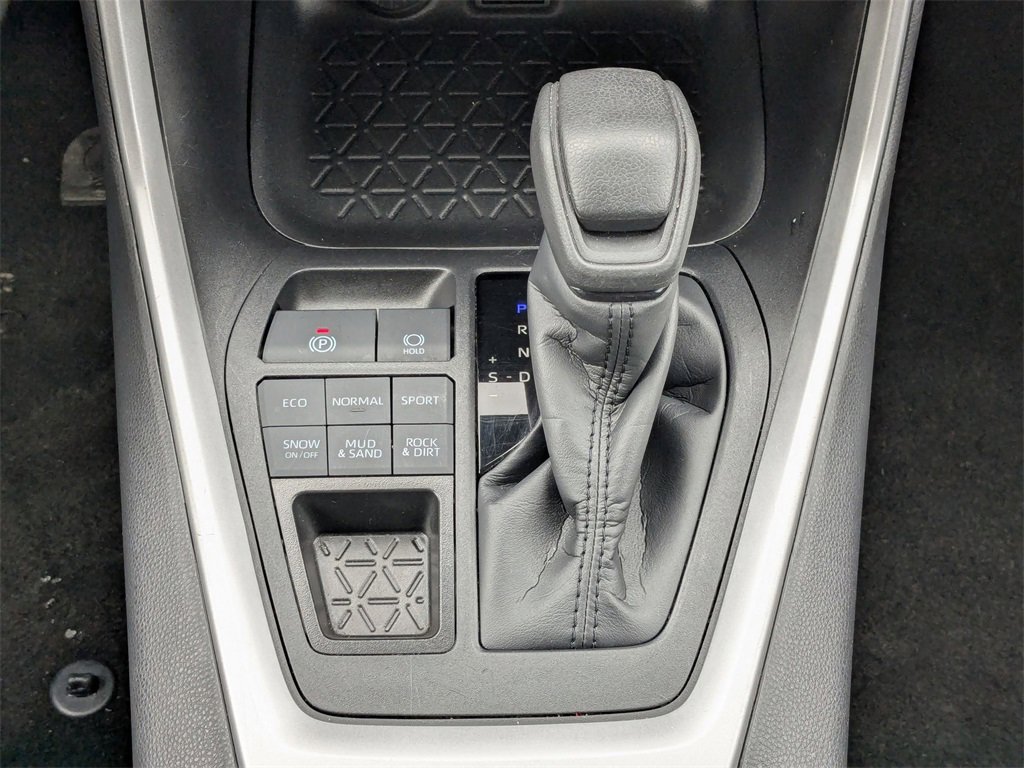 Used 2025 Toyota RAV4 LE image 25