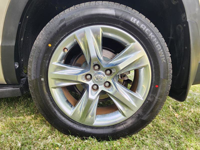 Used 2015 Toyota Highlander Limited Platinum image 32