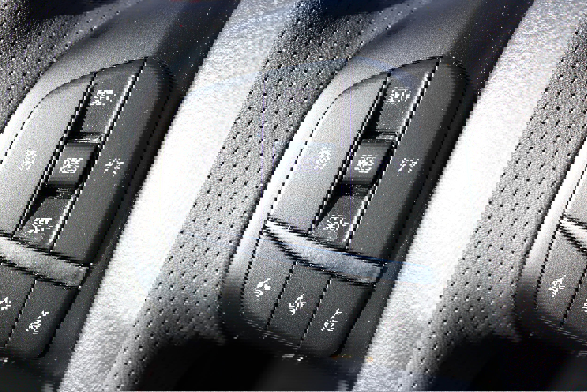 Used 2025 Ford Escape ST-Line Elite w/ Class II Trailer Tow Package image 20