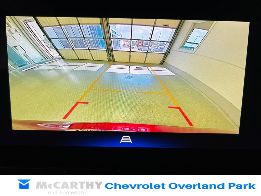 Used 2025 Chevrolet Trax RS w/ Driver Confidence Package FWD image 21