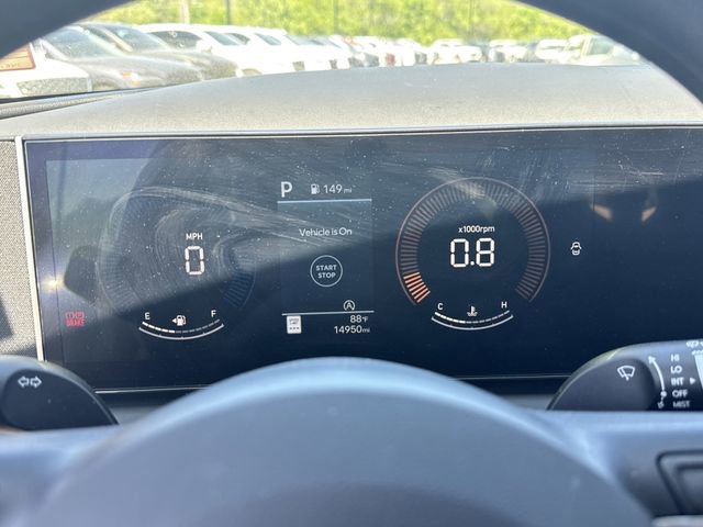 Certified 2025 Hyundai Tucson SE image 26