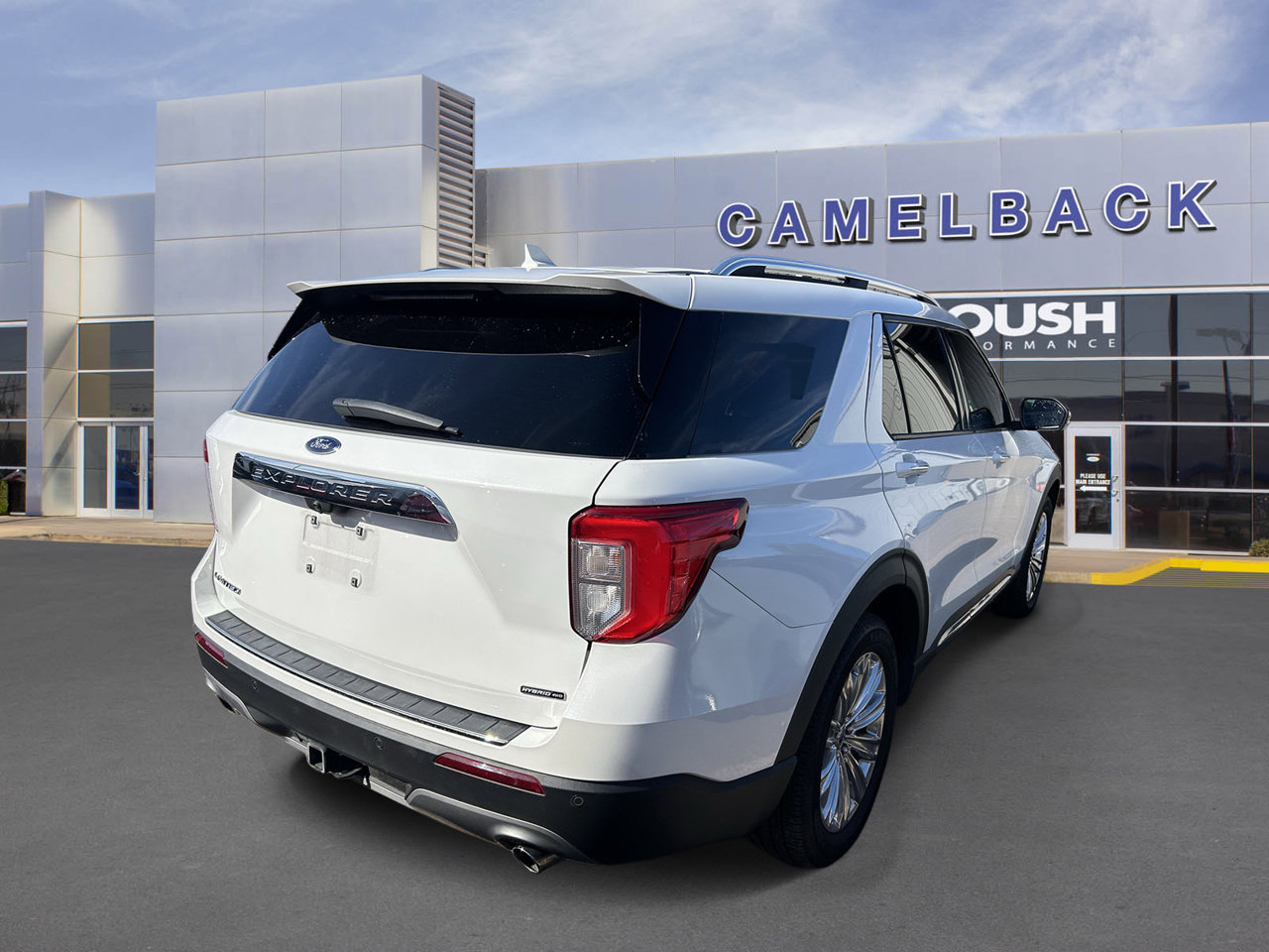 Used 2021 Ford Explorer Limited w/ Hybrid Equipment Group 310A AWD/4WD image 5