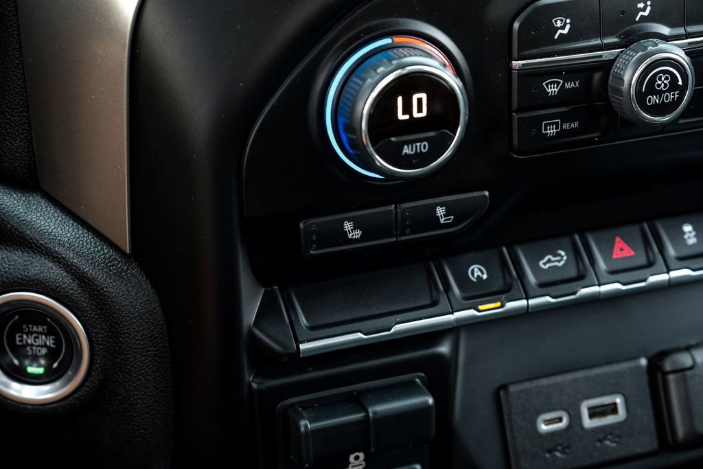 Used 2021 Chevrolet Silverado 1500 RST w/ Bed Protection Package image 19