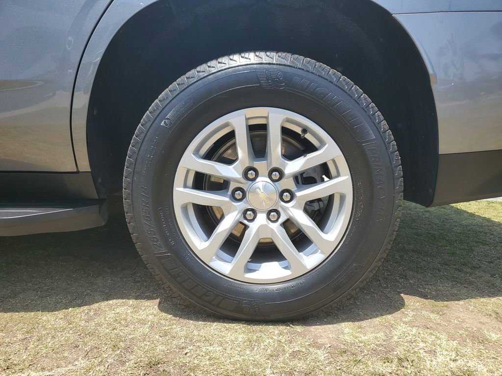 Used 2022 Chevrolet Tahoe LS RWD image 6