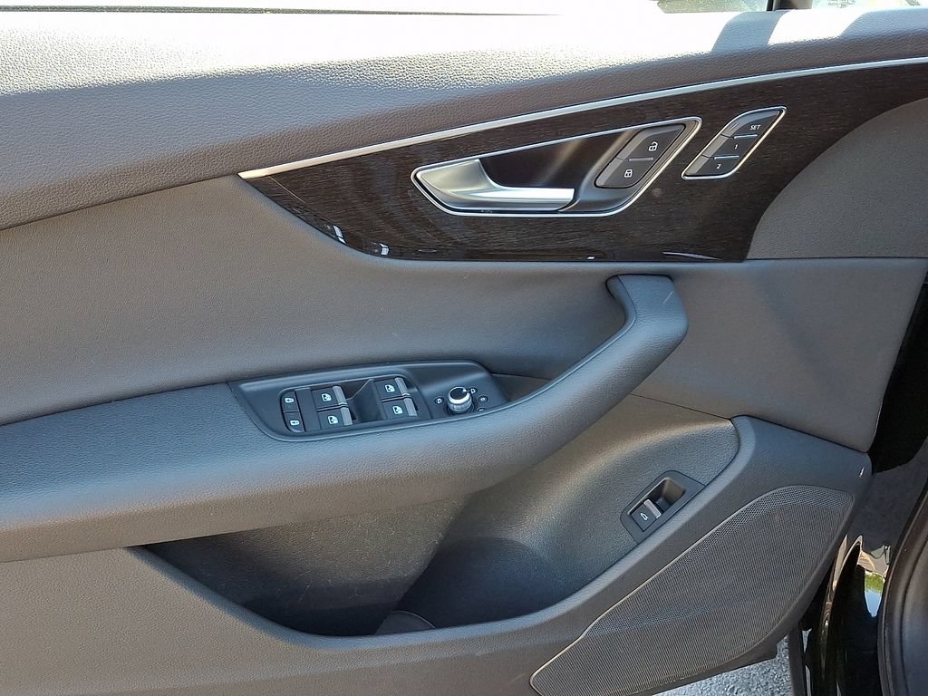 Certified 2022 Audi Q7 3.0T Premium AWD/4WD image 18