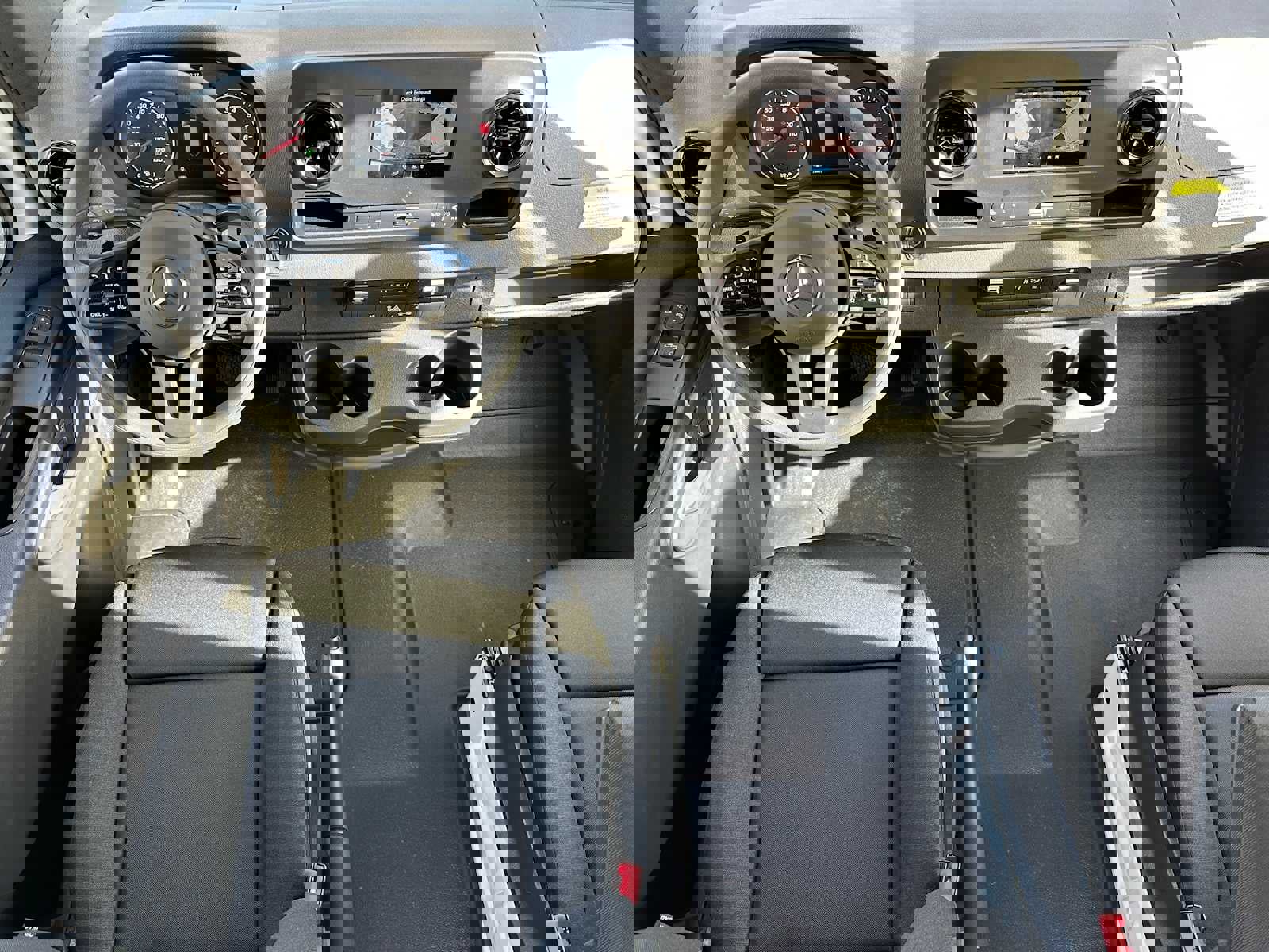 Used 2023 Mercedes-Benz Sprinter 1500 image 20