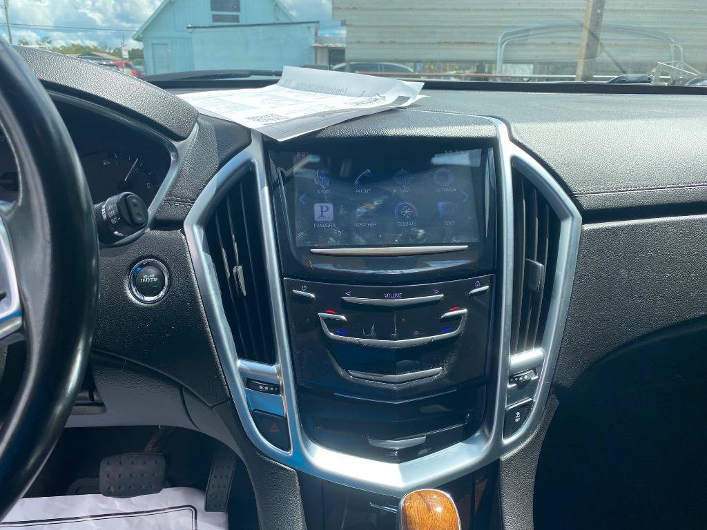 Used 2015 Cadillac SRX Luxury w/ Driver Awareness Package FWD image 28