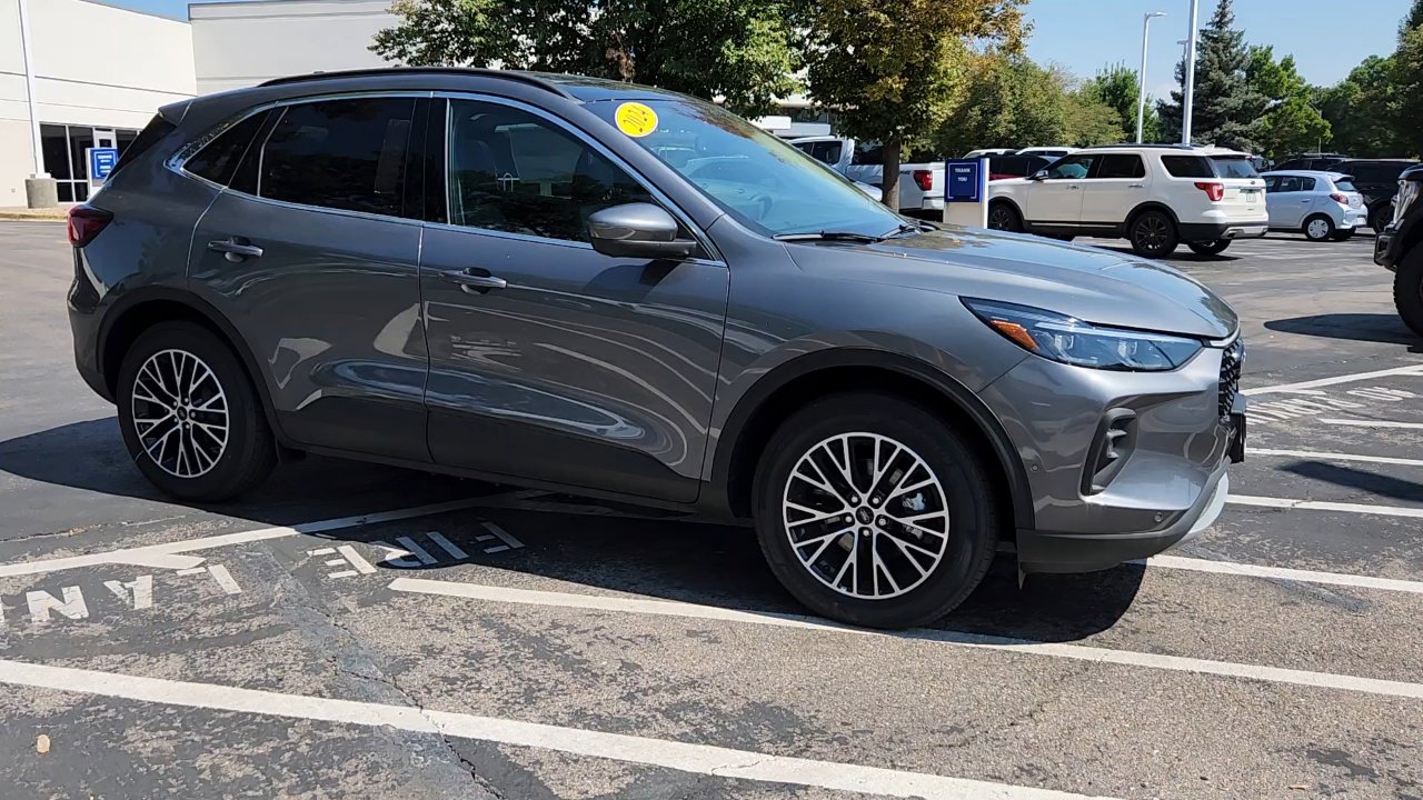 New 2024 Ford Escape SE w/ PHEV Premium Package image 10